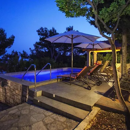 Vakantiehuis Nova By Interhome *